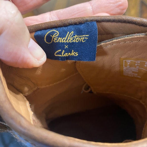 Clarks x Pendleton boots - Picture 3 of 7